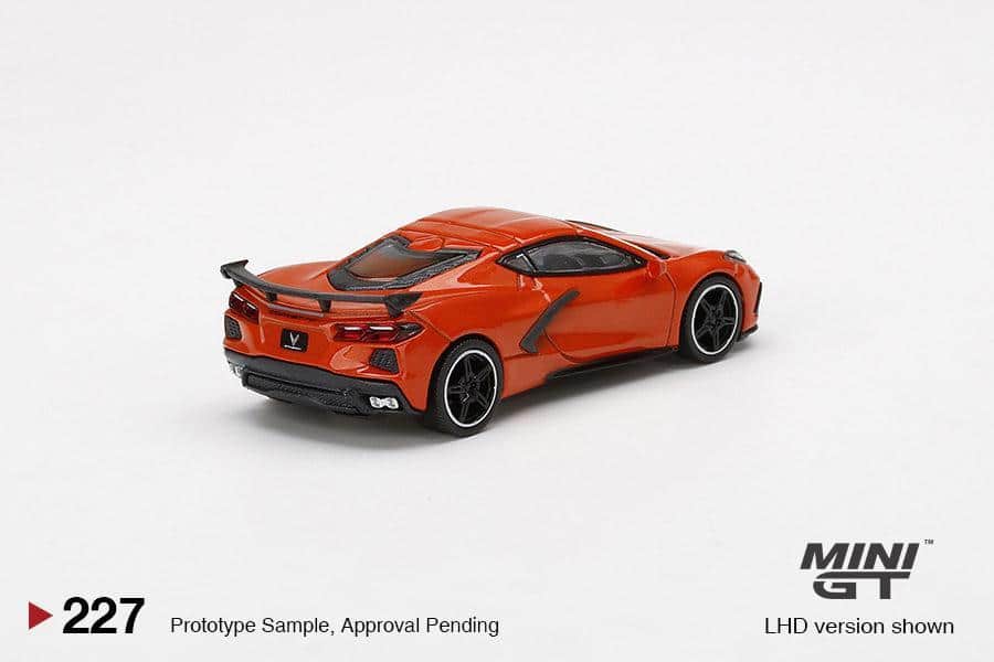 MINI GT 1/64 No.227 Chevrolet Corvette Stingray Sebring Orange Tintcoat