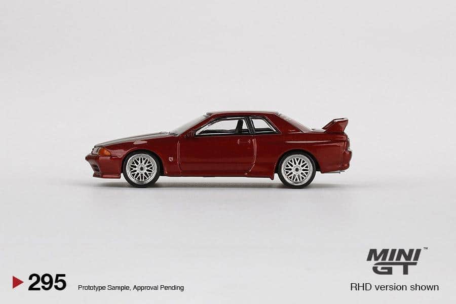 MINI GT 1/64 No.295 Nissan Skyline GT-R (R32) Red Pearl w/ BBS LM Wheel