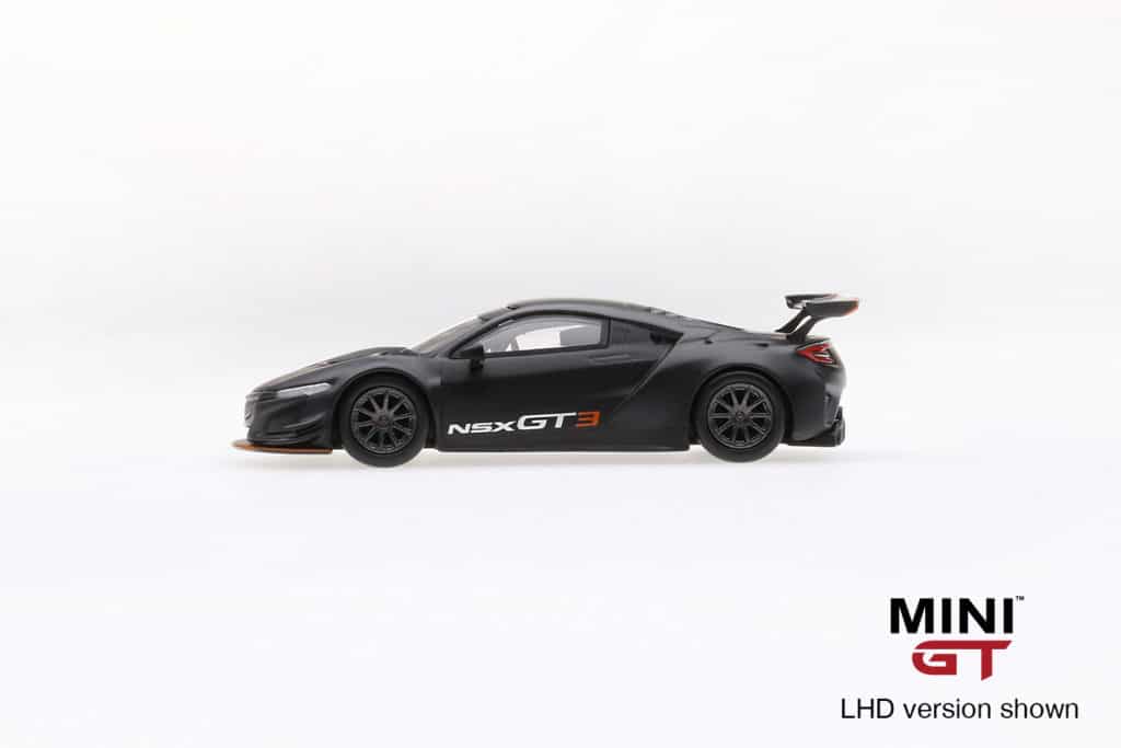 MINI GT 1/64 Acura NSX GT3 Los Angeles Auto Show 2017 Finished Product