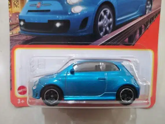 Matchbox 1/64 No.11 2019 Fiat 500 Turbo HFP29