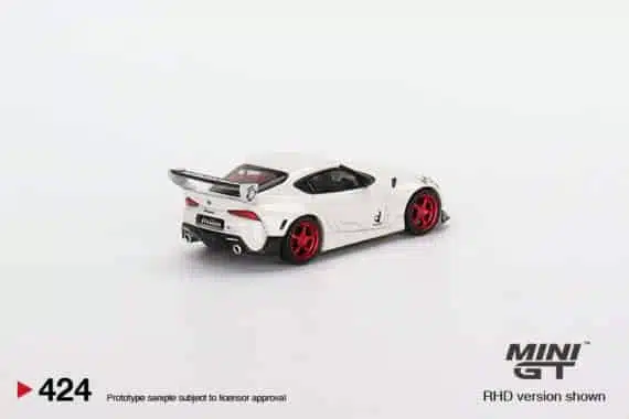 MINI GT 1/64 No.424 Pandem Toyota GR Supra V1.0 Pearl White LHD MGT00424-L