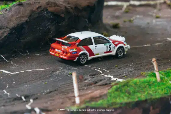 Tarmac Works 1/64 HOBBY64 Ford Sierra RS Cosworth Rallye de Portugal - Vinho do Porto 1988 Carlos Sainz / Luis Moya