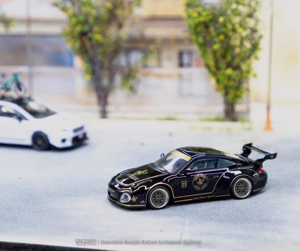 Tarmac Works 1/64 HOBBBY64 Old & New 997 JPS with Container