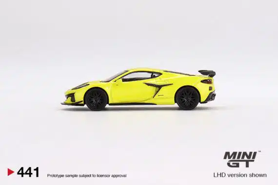 MINI GT 1/64 No.441 Chevrolet Corvette Z06 2023 Accelerate Yellow RHD MGT00441-R