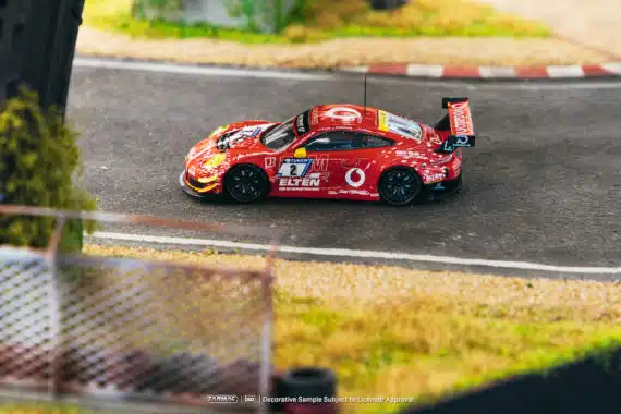 Tarmac Works 1/64 HOBBY64 Porsche 911 GT3 R, Nürburgring 24h 2018, M. Böckmann / S. Jans / L. Luhr / J-E. Slooten