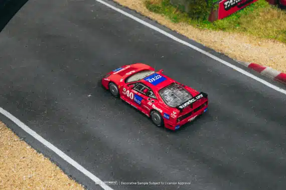 Tarmac Works 1/64 HOBBY64 Ferrari F40 LM, Topeka 2 Hours 1990, J.L. Schlesser / J.P. Jabouille