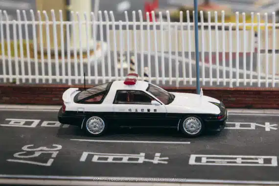 Tarmac Works 1/64 ROAD64 Toyota Supra, Japan Police Car