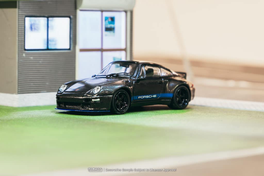 Tarmac Works 1/64 HOBBY64 Porsche 993 Remastered By Gunther Werks Black Carbon Fiber