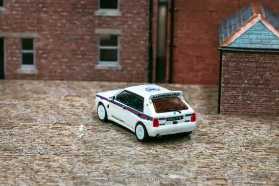 Tarmac Works 1/64 ROAD64 Lancia Delta HF integrale Martini 6