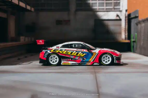 Tarmac Works 1/64 HOBBY64 Nissan GT-R R35 TRUST e-Racing