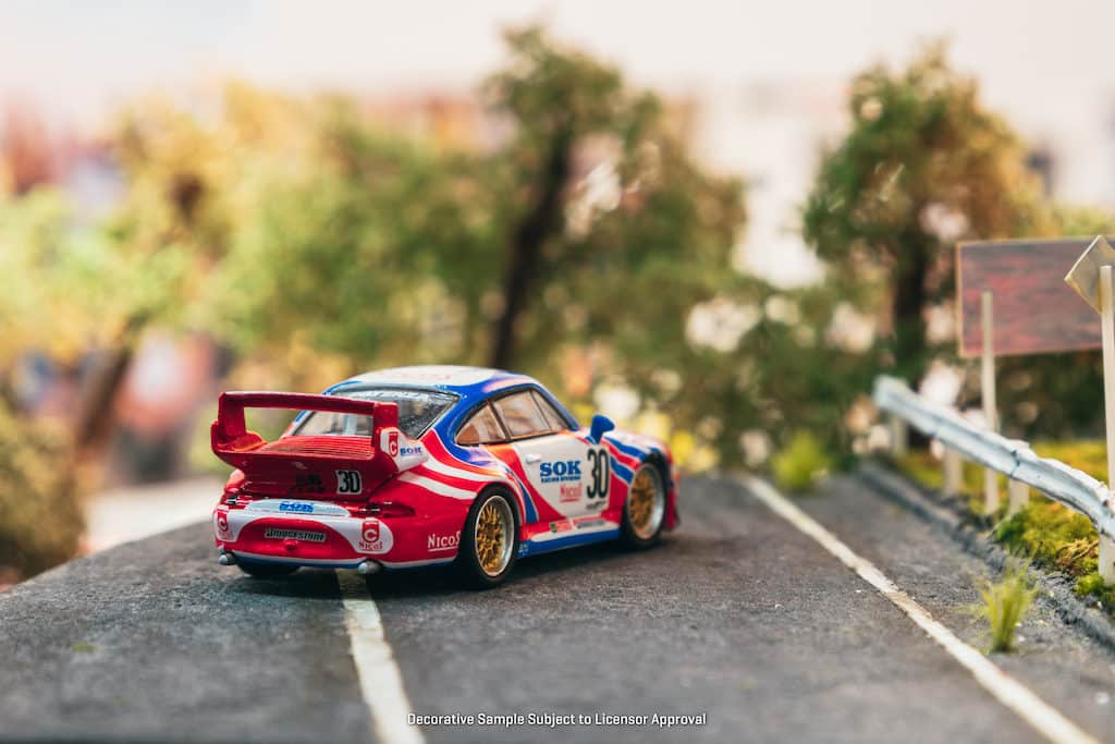 Tarmac Works 1/64 COLLAB64 Porsche 911 GT2 Sohgo-Keibi #30