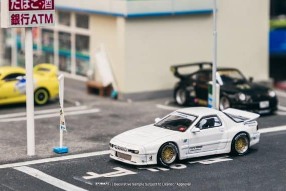 Tarmac Works 1/64 ROAD64 Pandem Mazda RX-7 FC3S White T64R-066-WH