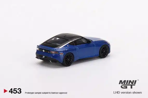 MINI GT No.452 Nissan Z Performance 2023 Seiran Blue LHD MGT00453-L