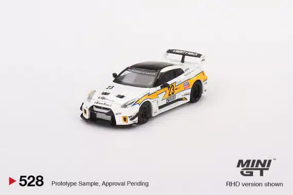 MINI GT No.528 NISSAN LB-Silhouette WORKS GT 35GT-RR Ver.1 LB Racing RHD MGT00528-R