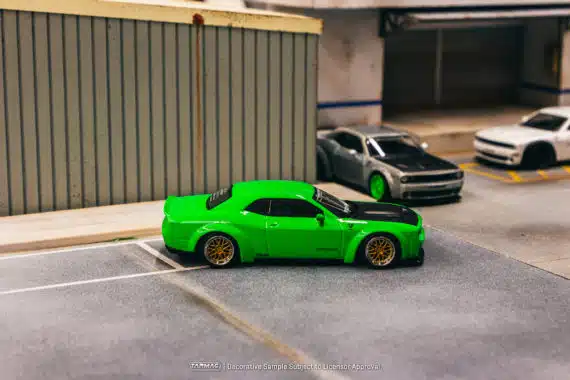 Tarmac Works 1/64 GLOBAL64 LB-WORKS Dodge Challenger SRT Hellcat Green Metallic