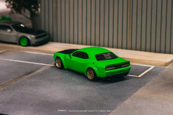 Tarmac Works 1/64 GLOBAL64 LB-WORKS Dodge Challenger SRT Hellcat Green Metallic