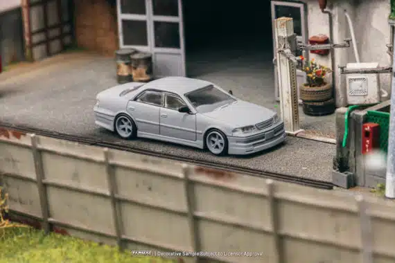 Tarmac Works 1/64 GLOBAL64 VERTEX Toyota Mark II JZX100 Dark Green Metallic