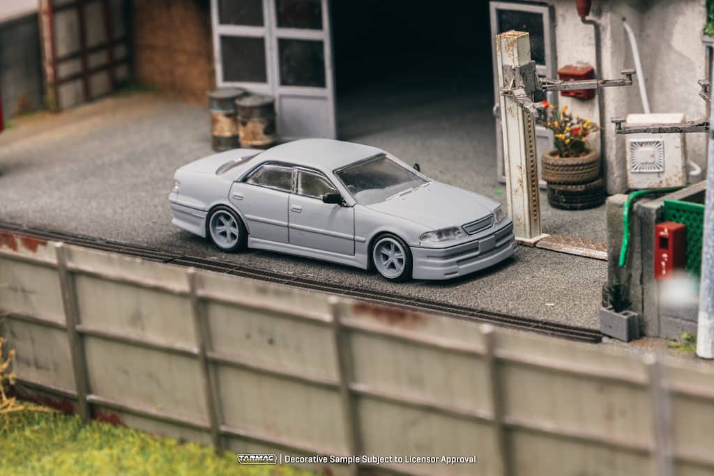 Tarmac Works 1/64 GLOBAL64 VERTEX Toyota Mark II JZX100 Dark Green Metallic