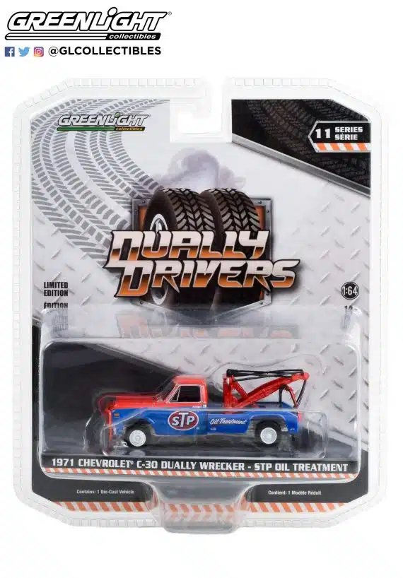 Greenlight 1/64 Dually Drivers Series 11 - 1971 Chevrolet C-30 Dually Wrecker - STP Oil Treatment 46110-B