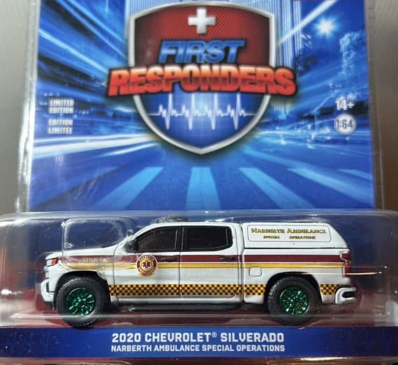 Greenlight 1/64 Chase Car First Responders Series 1 - 2020 Chevrolet Silverado 67040-E (ล้อเขียว)