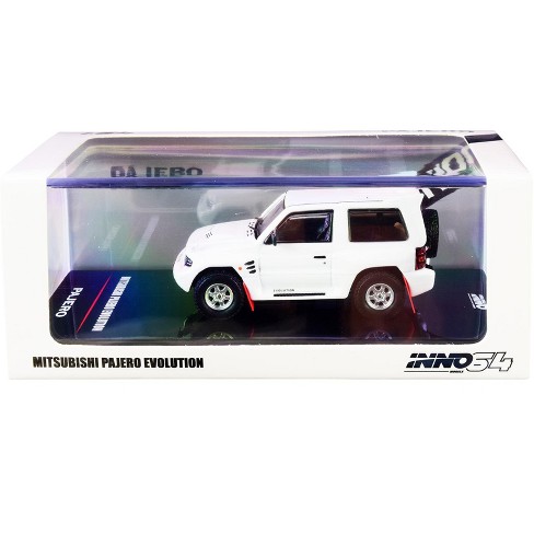 INNO64 1/64 Mitsubishi Pajero Evolution