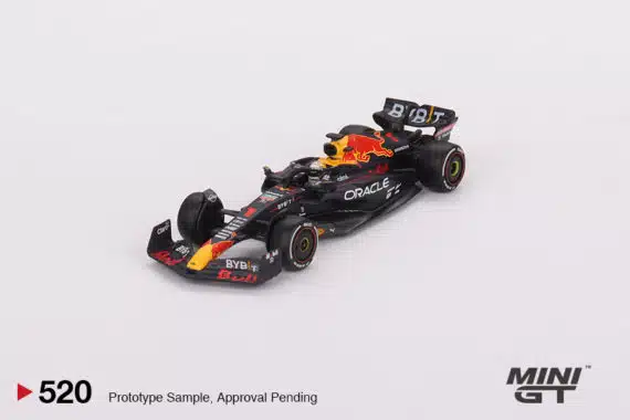 MINI GT No.520 Oracle Red Bull Racing RB18 #1 Max Verstappen 2022 Abu Dhabi Grand Prix Winner LHD MGT00520-L