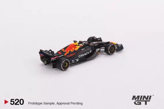 MINI GT No.520 Oracle Red Bull Racing RB18 #1 Max Verstappen 2022 Abu Dhabi Grand Prix Winner LHD MGT00520-L