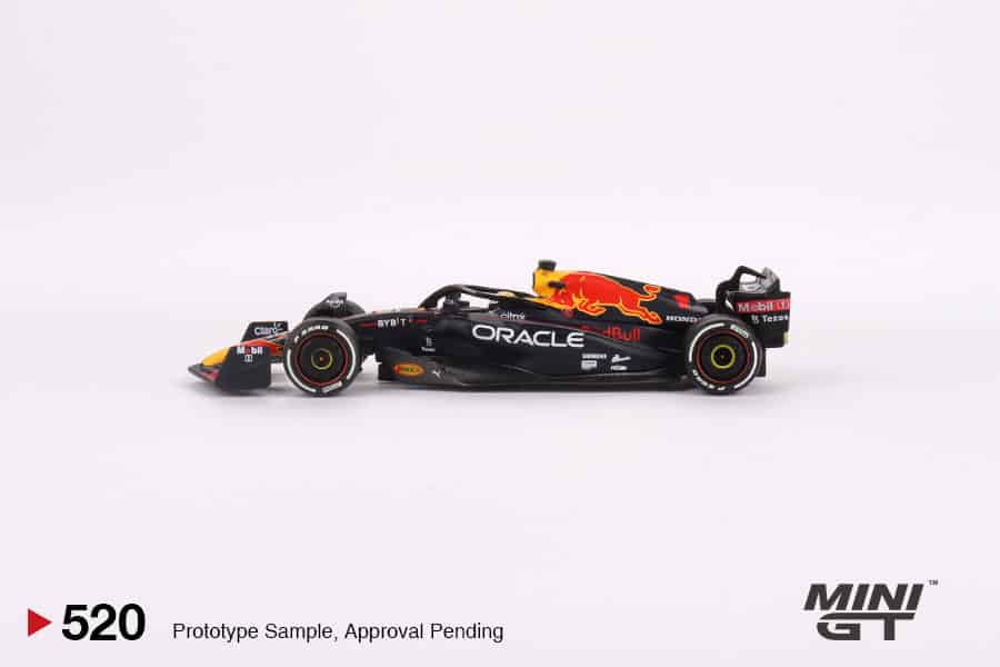 MINI GT No.520 Oracle Red Bull Racing RB18 #1 Max Verstappen 2022 Abu Dhabi Grand Prix Winner LHD MGT00520-L