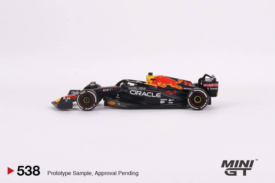 MINI GT No.538 Oracle Red Bull Racing RB18 #11 Sergio Pérez 2022 Abu Dhabi Grand Prix 3rd Place LHD MGT00538-L