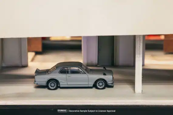 Tarmac Works 1/64 GLOBAL64 Nissan Skyline 2000 GT-R (KPGC10) Silver