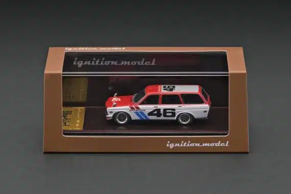 ignition model 1/64 Datsun Bluebird (510) Wagon Red/White IG2929