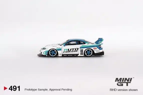 MINI GT No.490 Nissan LB-Super Silhouette S15 SILVIA Auto Finesse RHD MGT00490-R