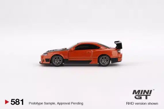 MINI GT No.581 Nissan Silvia S15 D-MAX  Metallic Orange RHD MGT00581-R