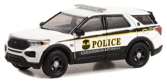 Greenlight 1/64 Exclusive Hot Pursuit Limited Edition 2021 Ford Police Interceptor Utility 43015-F