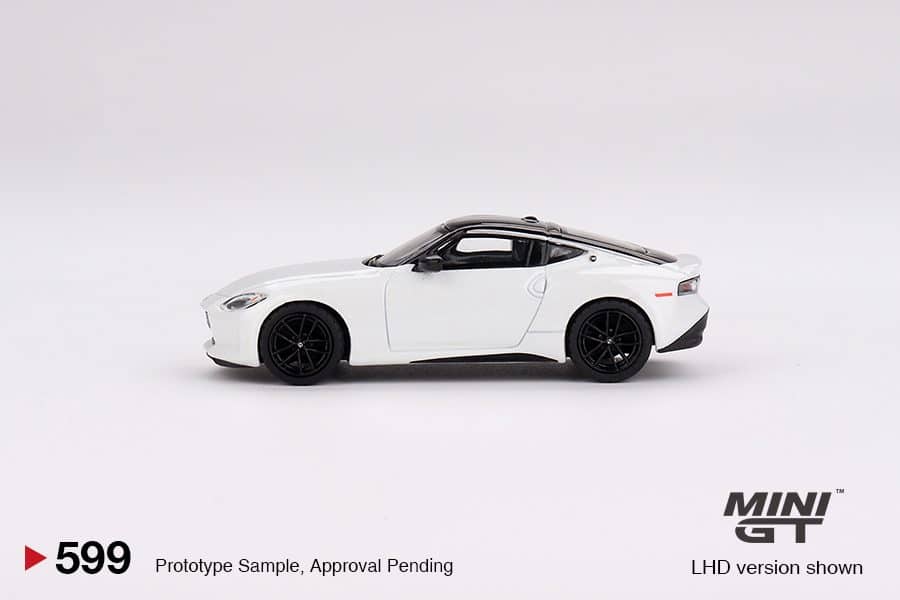 MINI GT No.599 Nissan Z Performance 2023 Everest White LHD MGT00599
