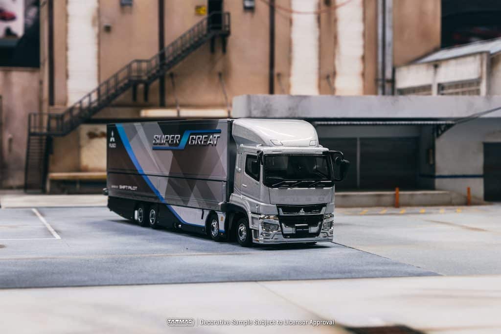 Tarmac Works 1/64 TRUCK64 Mitsubishi Fuso Super Great T64T-TL001-FSG