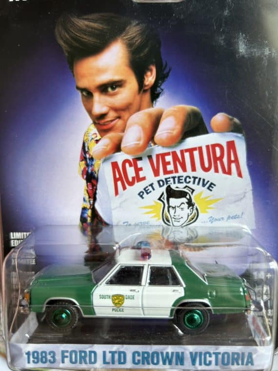 Greenlight 1/64 Hollywood Series 33 Ace Ventura Pet Detective - 1983 Ford Ltd Crown Victoria Chase Car (ล้อเขียว) 44930-B