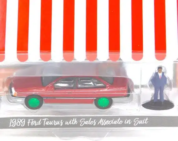 Greenlight 1/64 The Hobby Shop Series 13 1989 Ford Taurus with Seles Associate in Suit Chase Car (ล้อเขียว) 97130-D