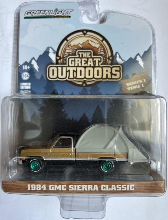 Greenlight 1/64 The Great Outdoors Series 1 - 1984 GMC Sierra Classic Chase Car (ล้อเขียว) 38010-C