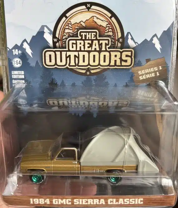 Greenlight 1/64 The Great Outdoors Series 1 - 1984 GMC Sierra Classic Chase Car (ล้อเขียว) 38010-C