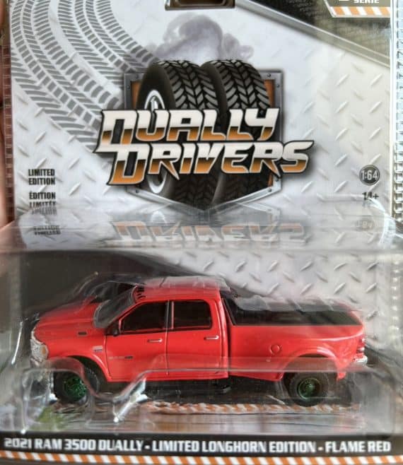Greenlight 1/64 Dually Drivers Series 9 2021 RAM 3500 Dually - Limited Longhorn Edition - Flame Red Chase Car (ล้อเขียว) 46090-E
