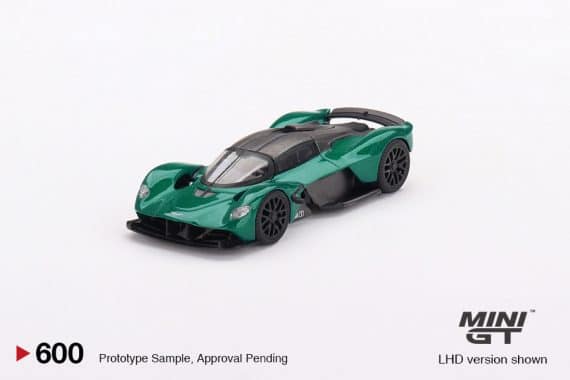 MINI GT No.600 Aston Martin Valkyrie Aston Martin Racing Green LHD MGT00600