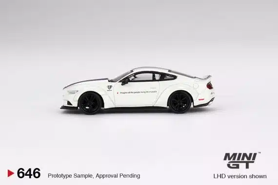 MINI GT No.645 FORD MUSTANG GT LB-WORKS White MGT00646