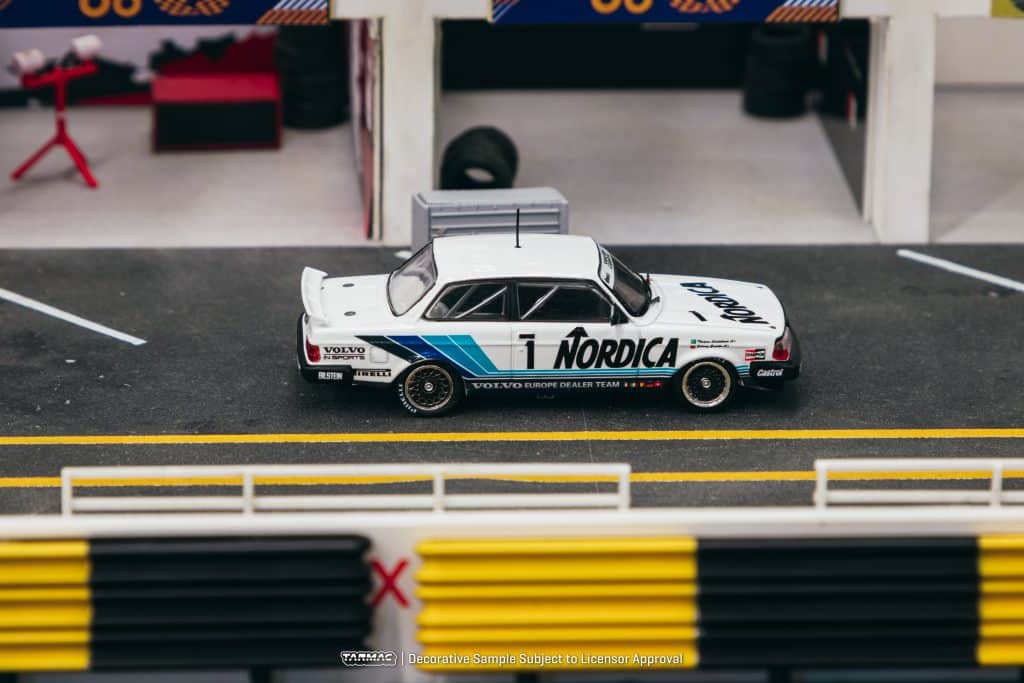 Tarmac Works 1/64 HOBBY64 Volvo 240 Turbo ETCC Zolder 1986 Winner Johnny Cecotto / Thomas Lindström T64-050-86ETC01