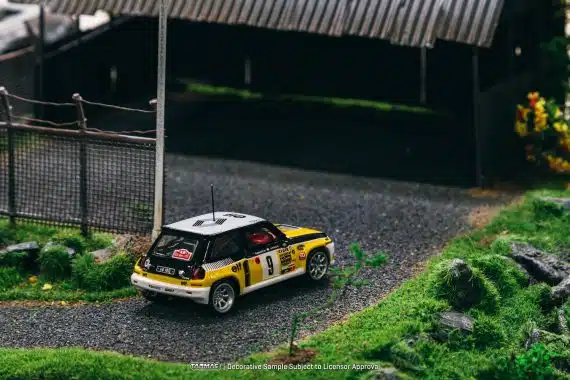 Tarmac Works 1/64 HOBBY64 Renault 5 Turbo Monte Carlo Rally 1981 Winner Jean Ragnotti / Jean-Marc Andrié T64-TL060-81MCR09