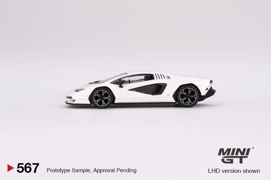 MINI GT No.567 Lamborghini Countach LPI 800-4 Bianco Siderale MGT00567-L