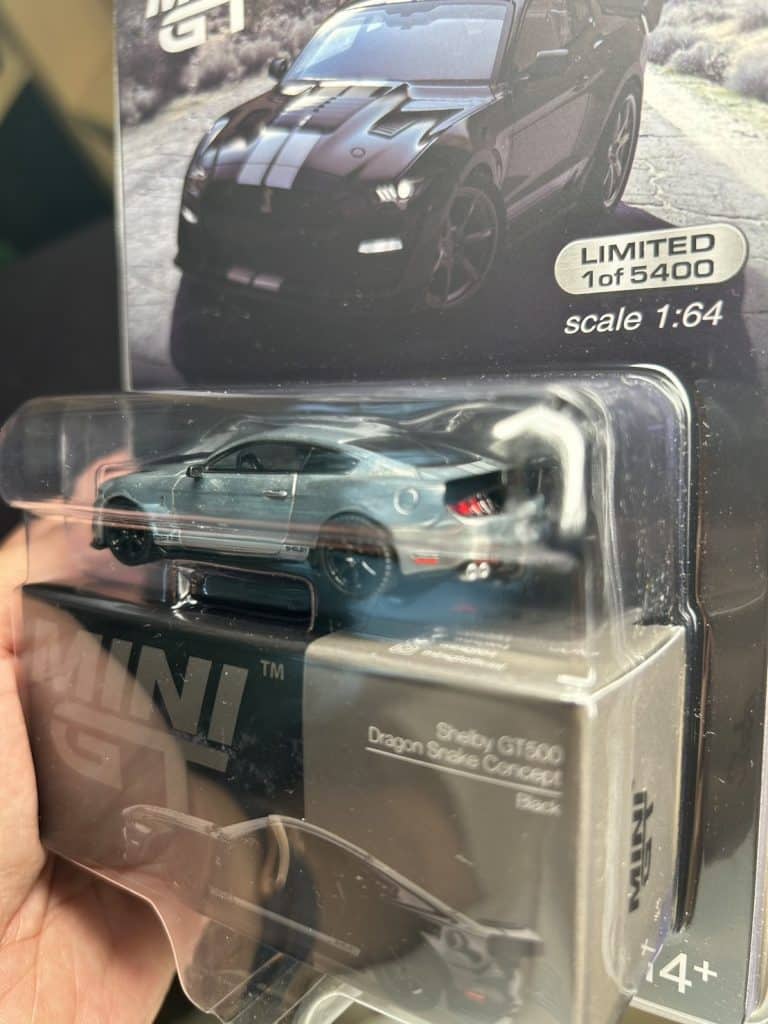 MINI GT No.575 Shelby GT500 Dragon Snake Concept Black Chase Car MGT00575-MJC