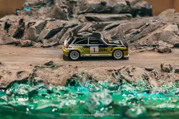 Tarmac Works 1/64 HOBBY64 Renault 5 MAXI Turbo Rallye du Var 1986 François Chatriot / Michel Périn T64-TL061-86RDV01