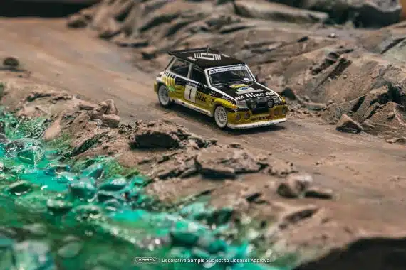 Tarmac Works 1/64 HOBBY64 Renault 5 MAXI Turbo Rallye du Var 1986 François Chatriot / Michel Périn T64-TL061-86RDV01