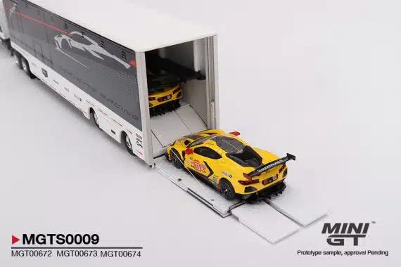 MINI GT Corvette Racing C8.R Racing Transporter Set MGTS0009